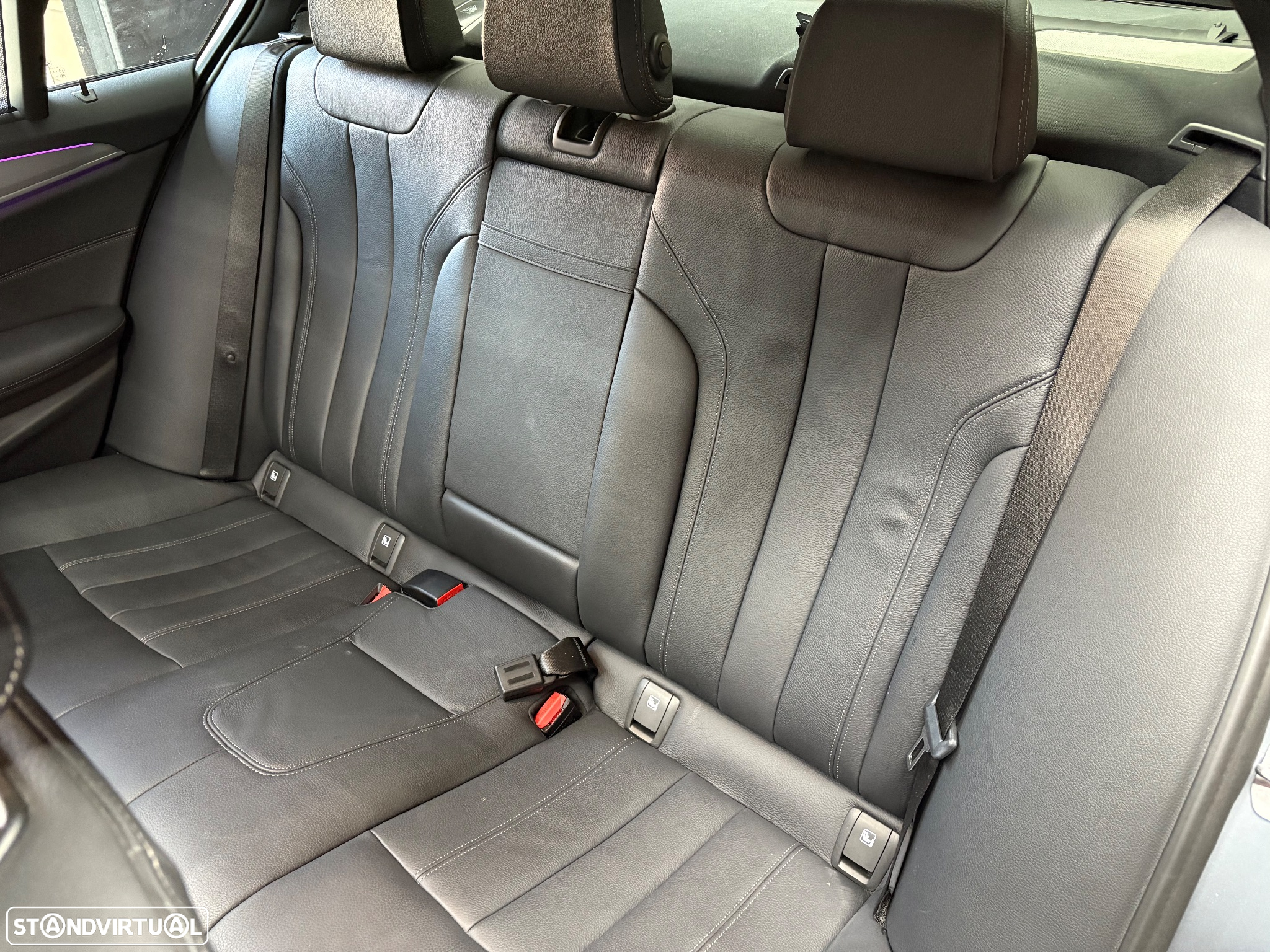 BMW 530 e Pack Desportivo M - 14
