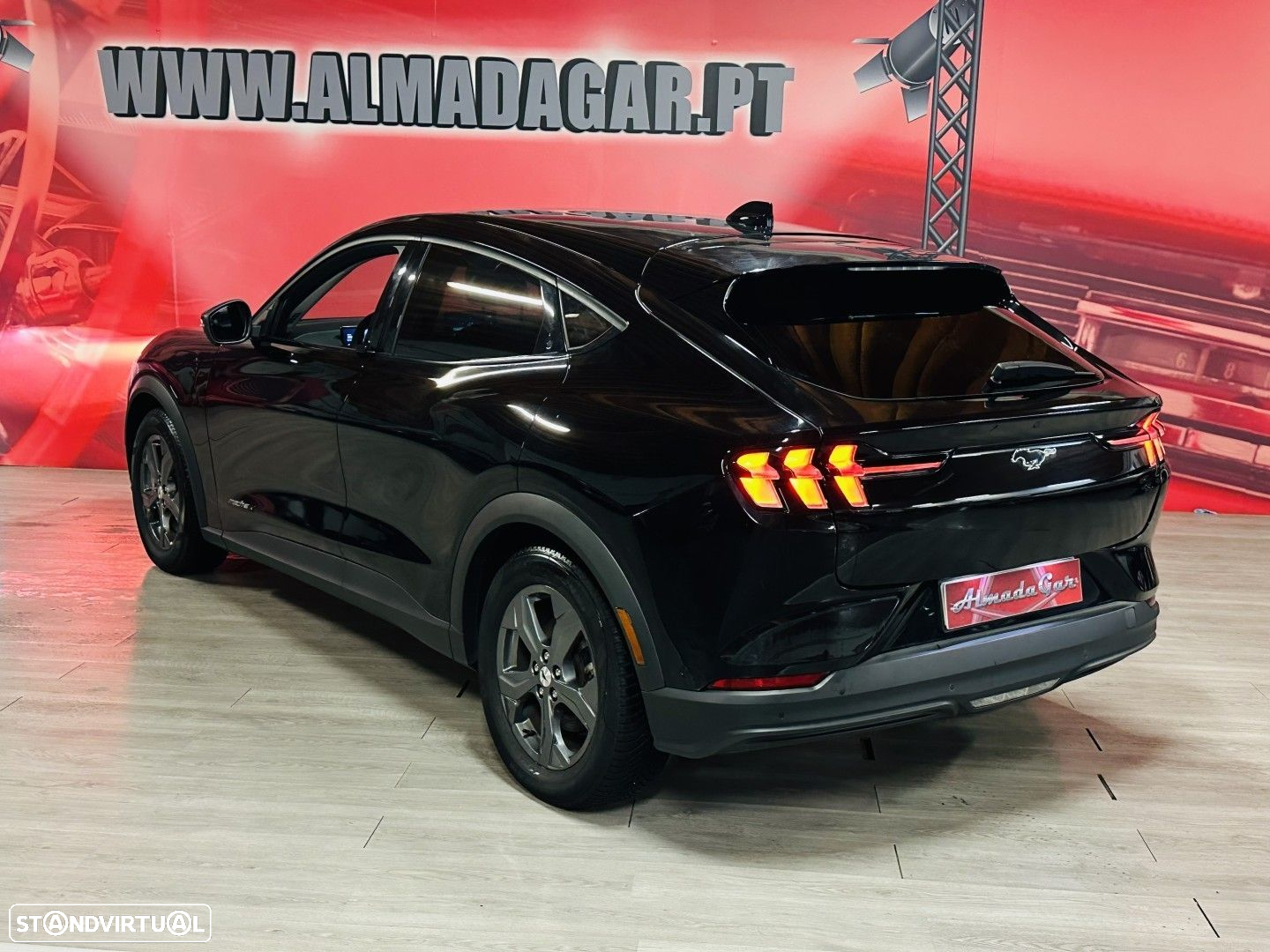 Ford Mustang Mach-E Alargada - 3