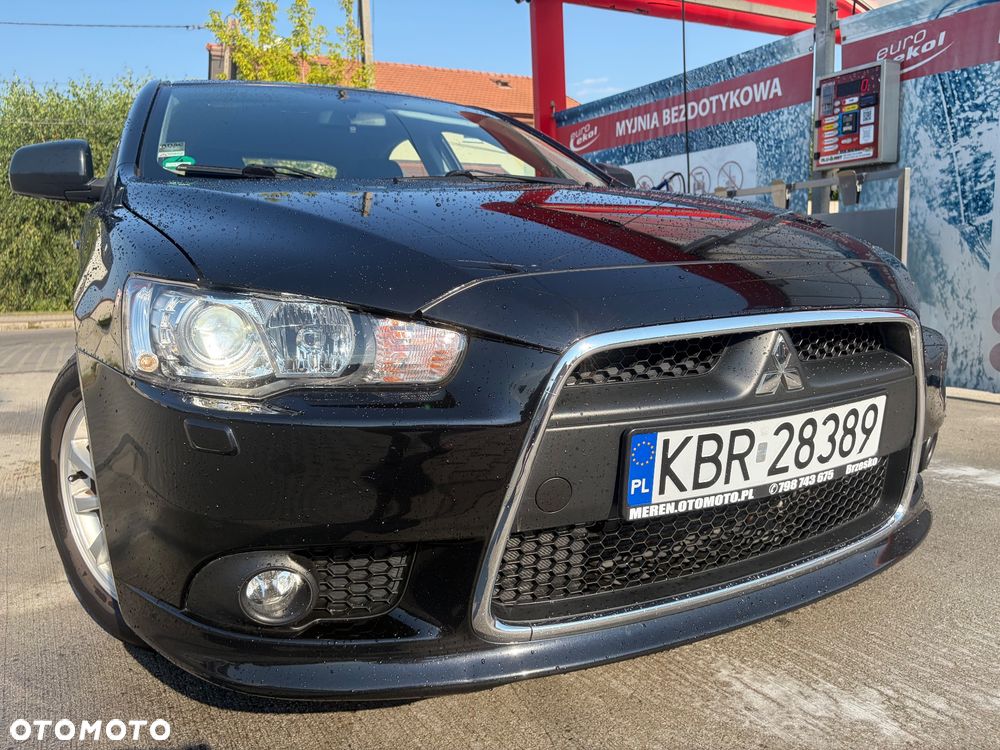 Mitsubishi Lancer 1.6 Invite - 2