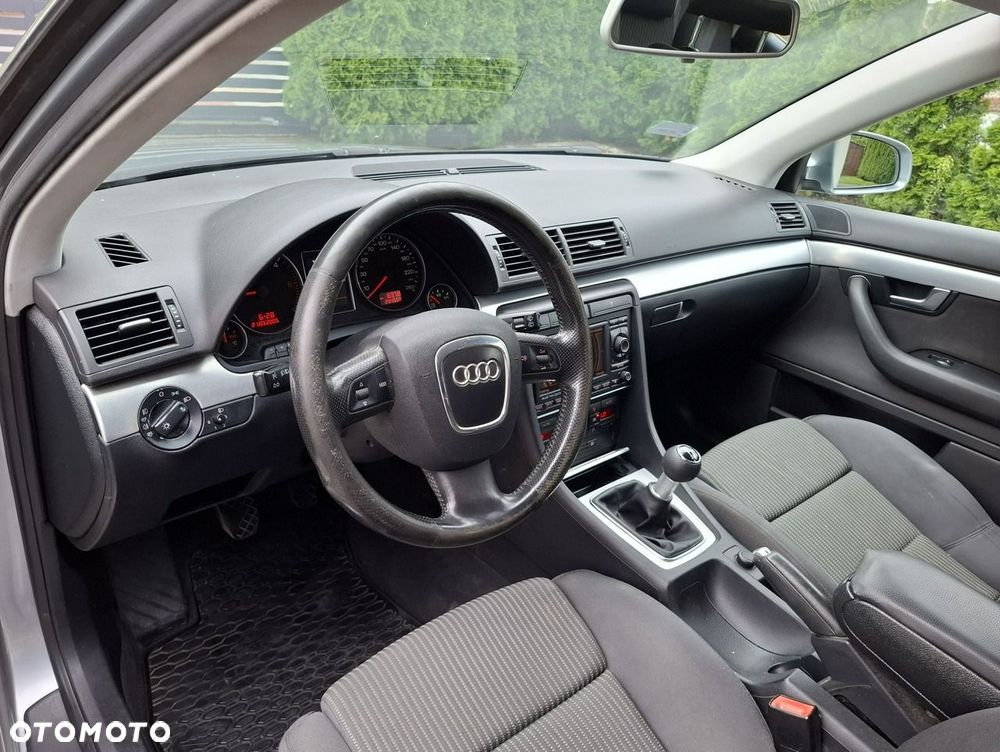 Audi A4 Avant - 9