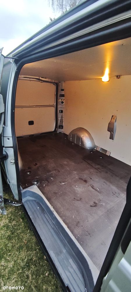 Mercedes-Benz Vito - 17