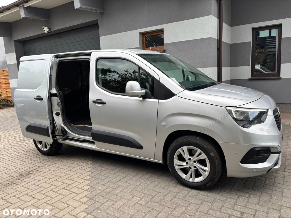 Opel Combo 1.5 CDTI Essentia - 8