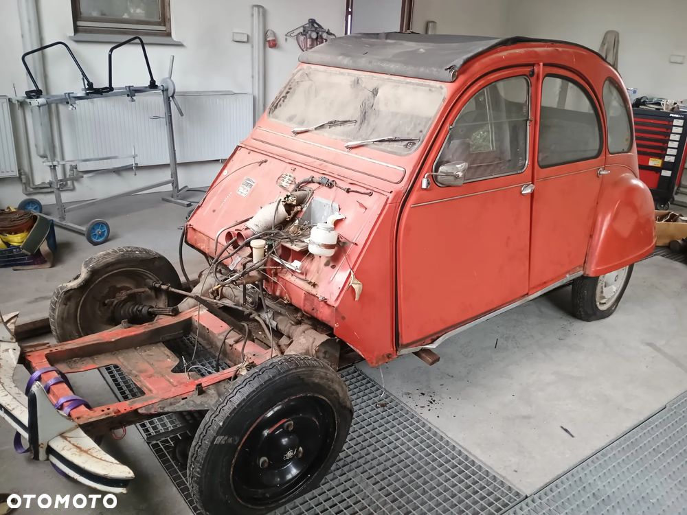 Citroën 2 CV 6 Club - 11