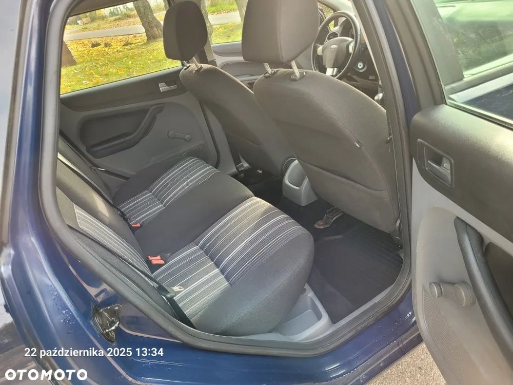 Ford Focus 1.4 16V Ambiente - 14