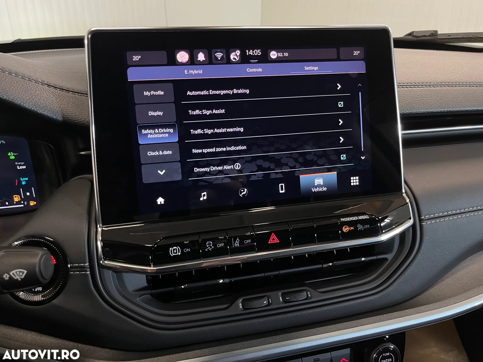 Jeep Compass 1.3 T4 4xe PLUG-IN HYBRID Automatik Limited - 15