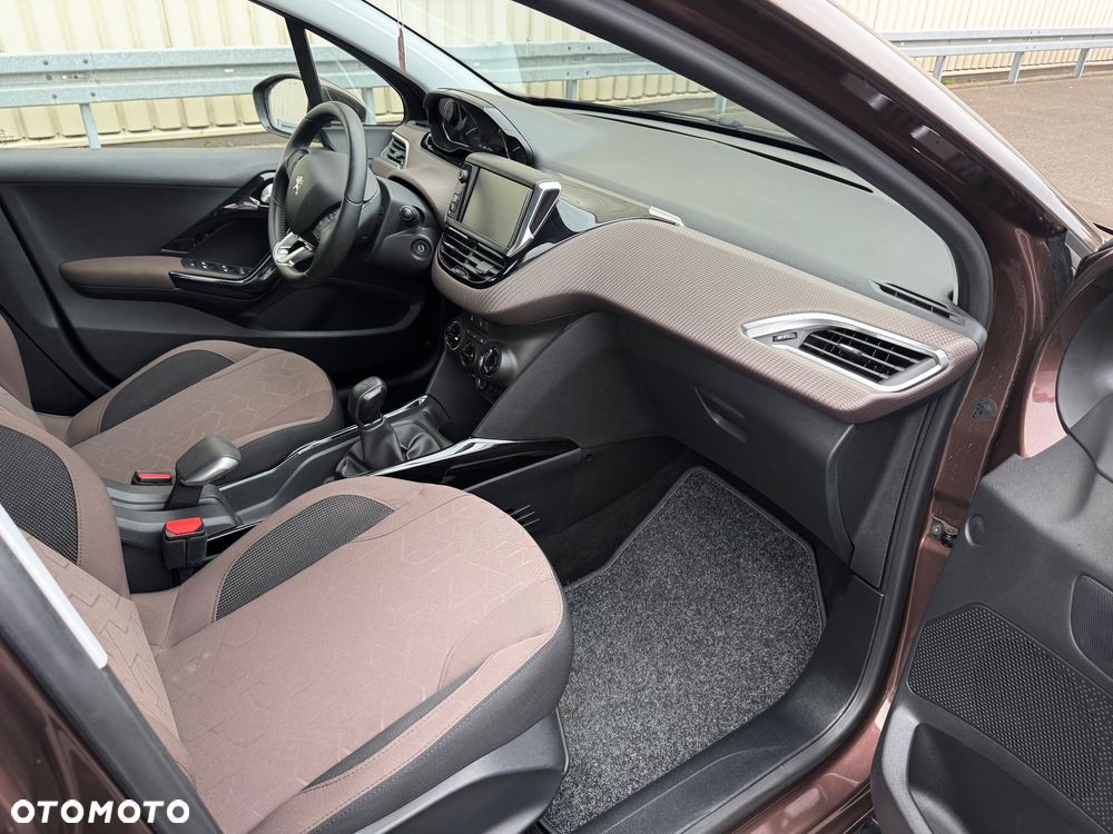 Peugeot 2008 - 14
