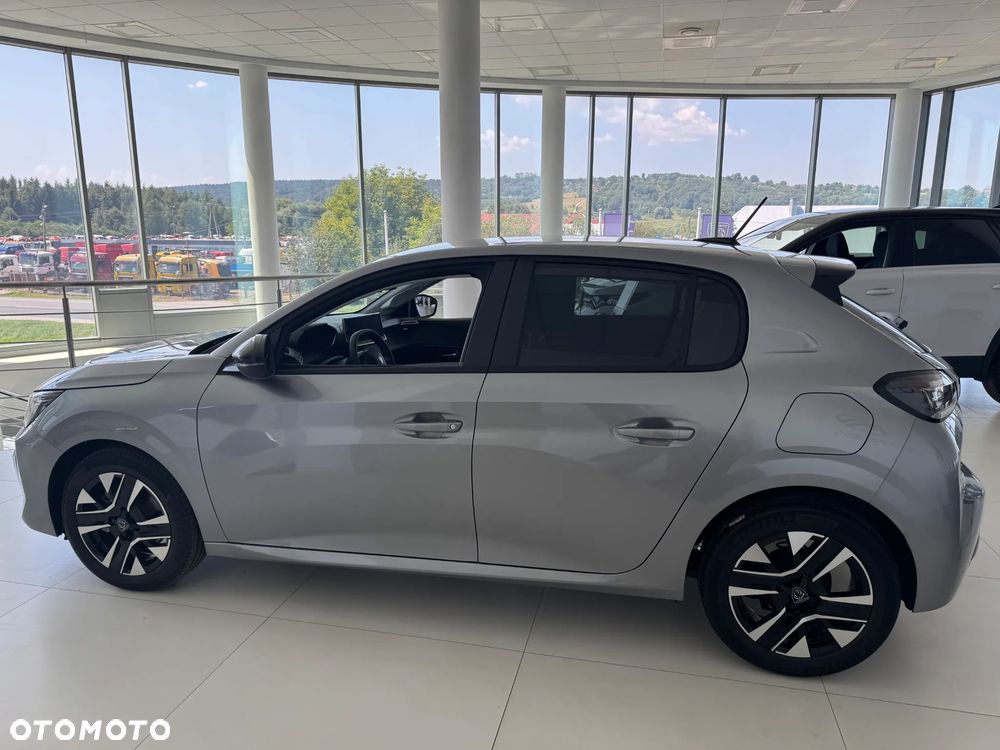 Peugeot 208 - 6