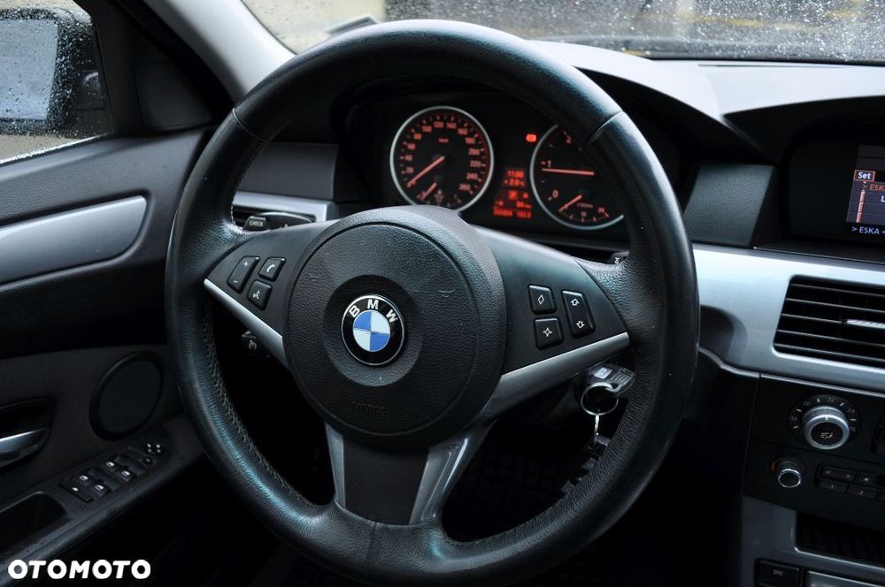 BMW Seria 5 520d - 20