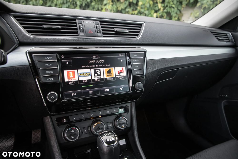 Skoda Superb 2.0 TDI 4x4 DSG Style - 19