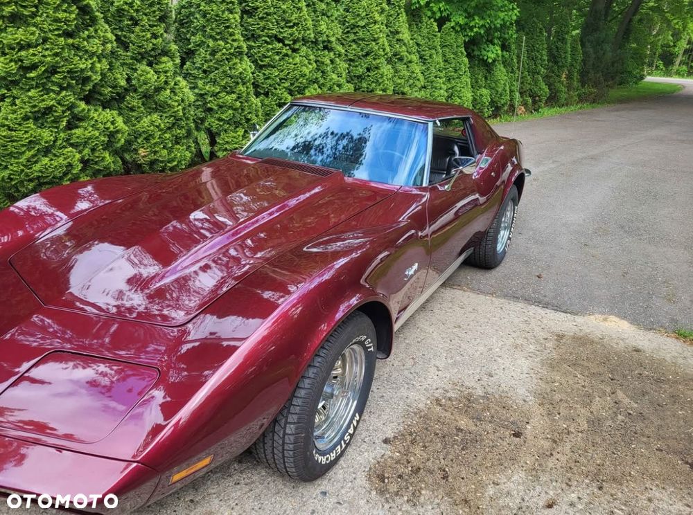 Chevrolet Corvette - 2