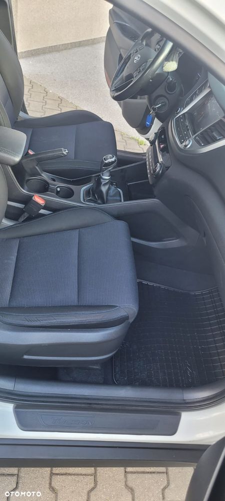 Hyundai Tucson 1.6 GDI BlueDrive Comfort 2WD - 14