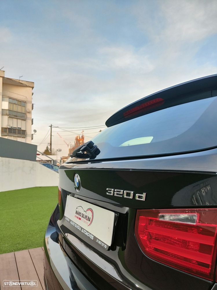 BMW 320 d Auto Line Sport - 19
