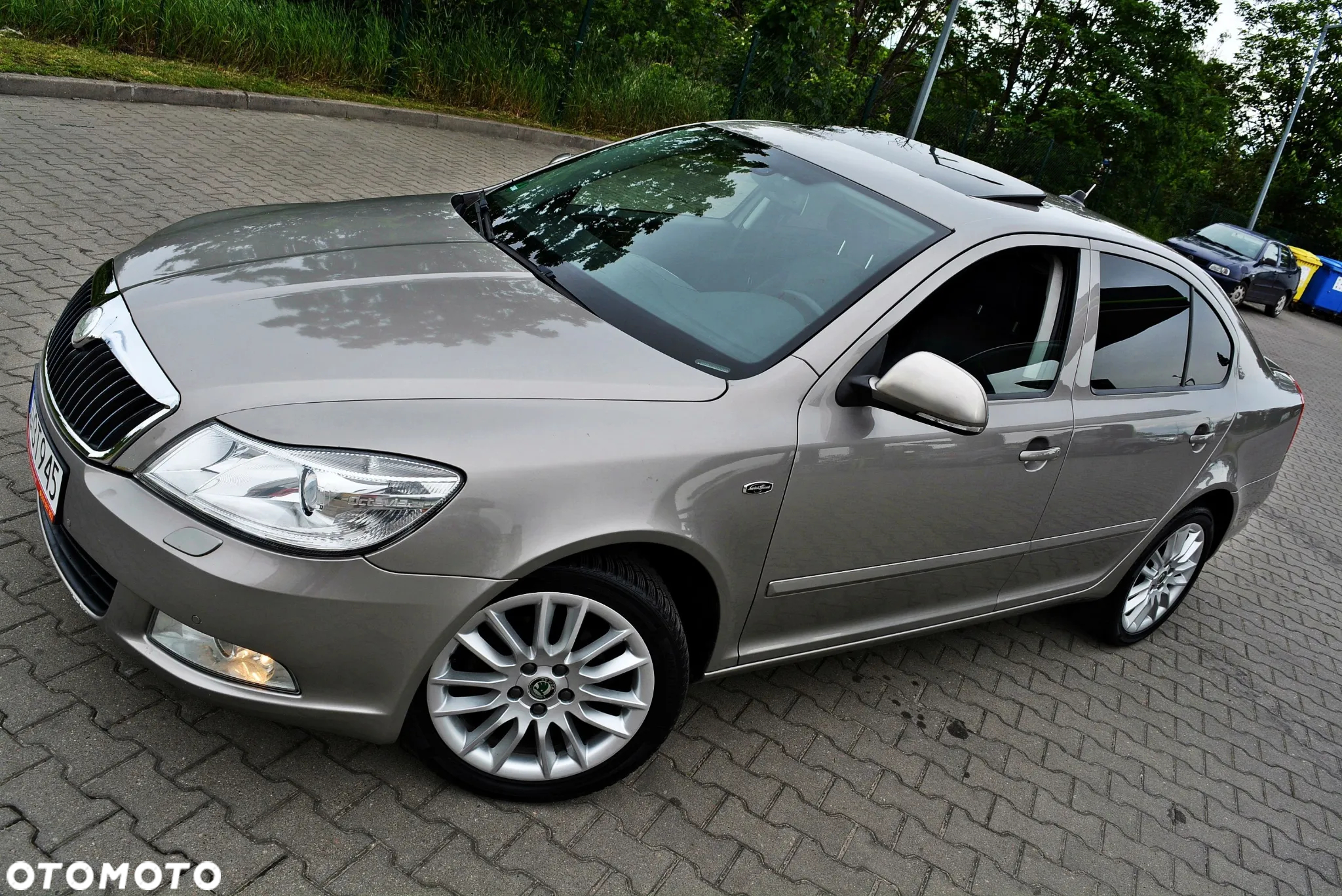Skoda Octavia 1.8 TSI DSG Laurin & Klement - 37