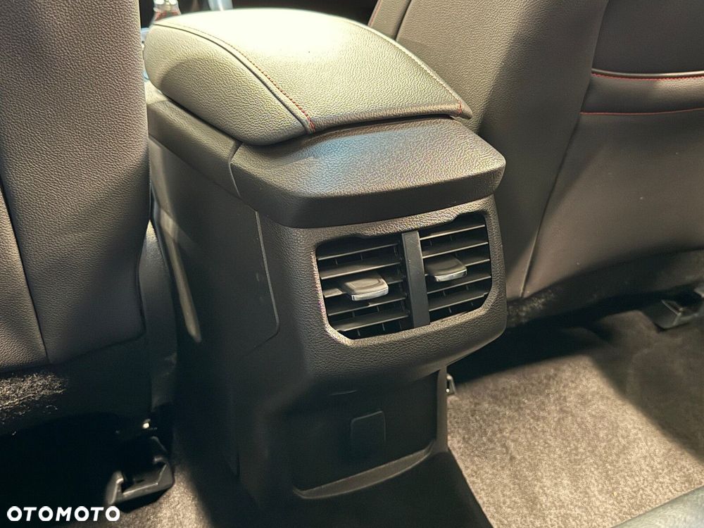 Ford Mondeo 1.5 EcoBoost ST-Line X - 25