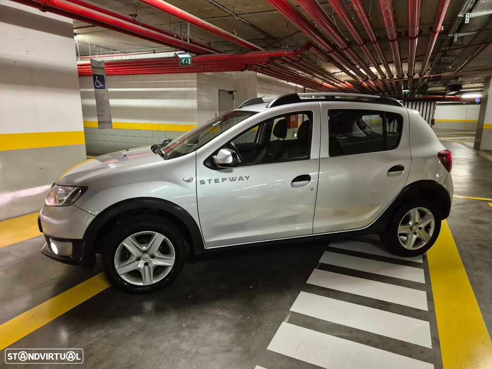 Dacia Sandero 0.9 TCe Stepway - 2