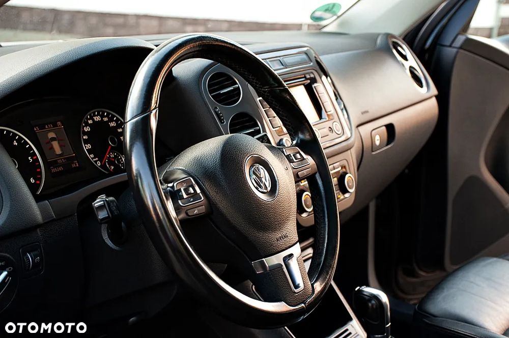 Volkswagen Tiguan 2.0 TDI DPF 4Motion BlueMotion Technology DSG Exclusive - 22