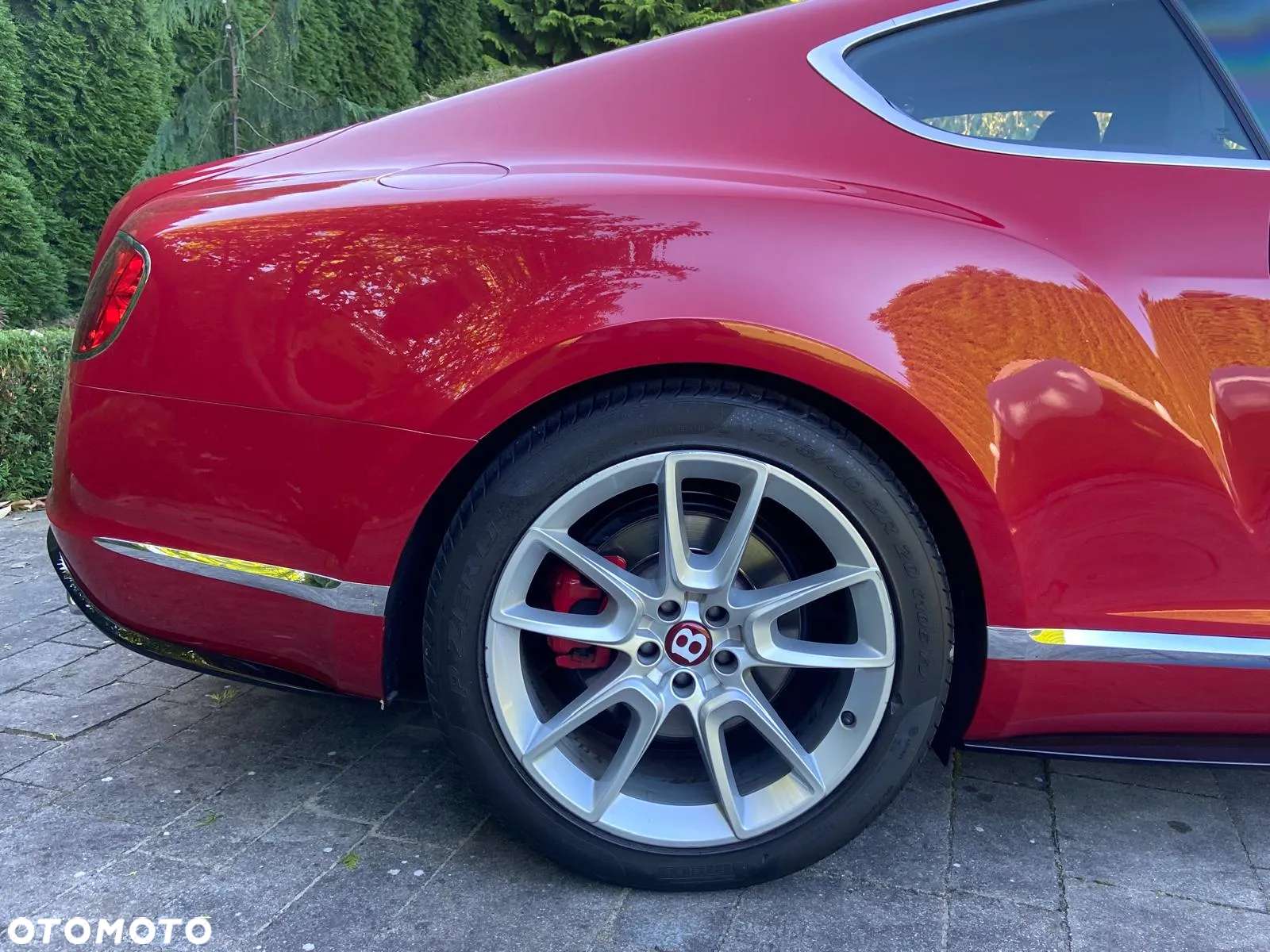 Bentley Continental GT - 11
