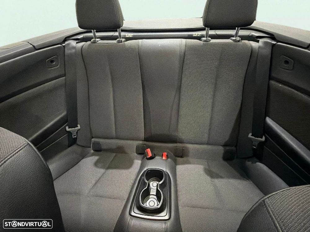 BMW 218 i Cabrio Line Sport - 24