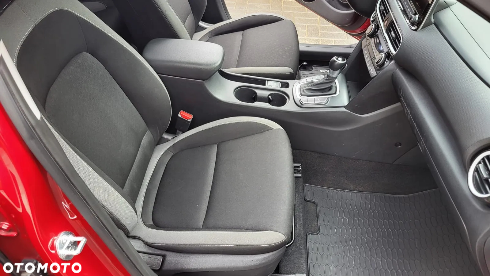 Hyundai Kona 1.6 GDI Hybrid Style DCT - 36