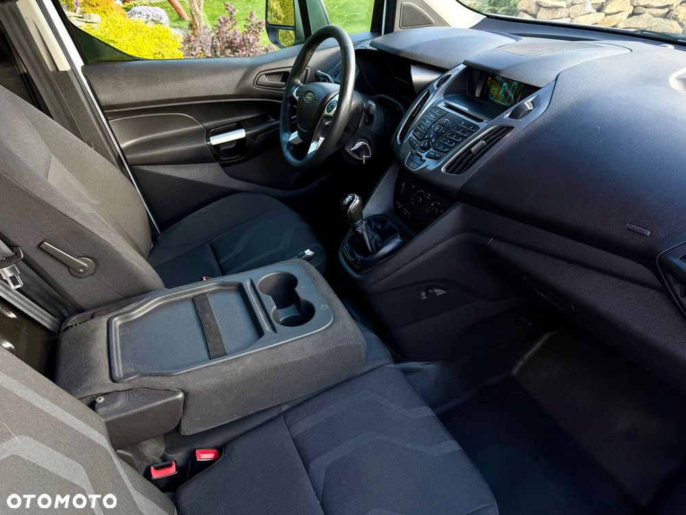 Ford Transit Connect - 11