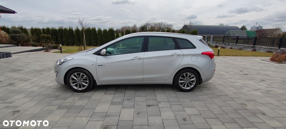 Hyundai i30 1.4 Classic + - 11