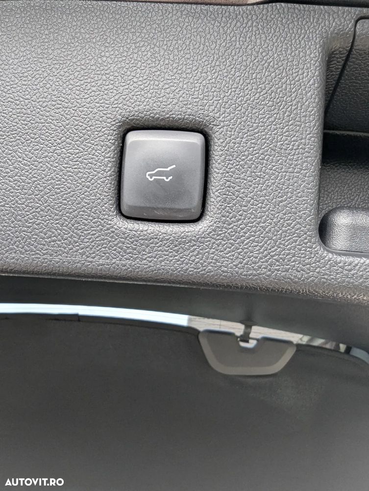 Ford Kuga 2.5 Duratec FHEV 4x4 TITANIUM X - 21