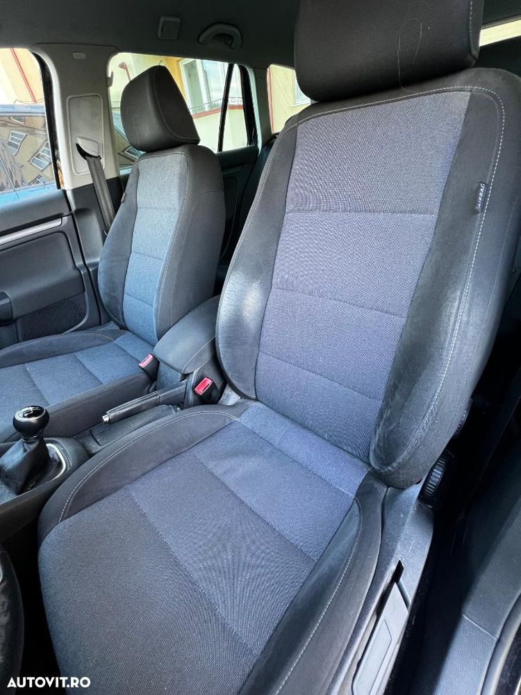 Volkswagen Golf 1.6 TDI DPF BlueMotion Technology Comfortline - 12