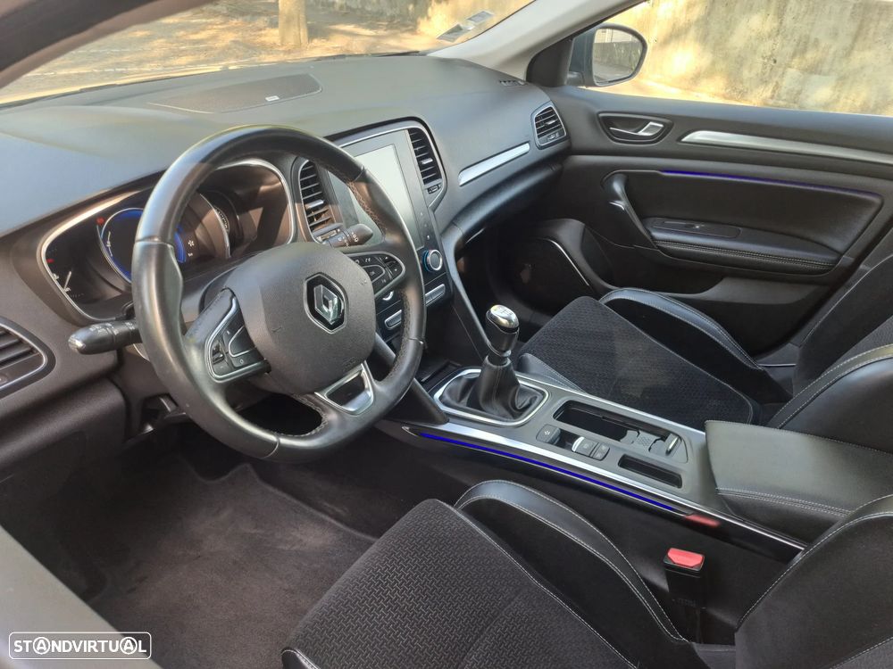 Renault Mégane ENERGY dCi 130 BOSE EDITION - 12