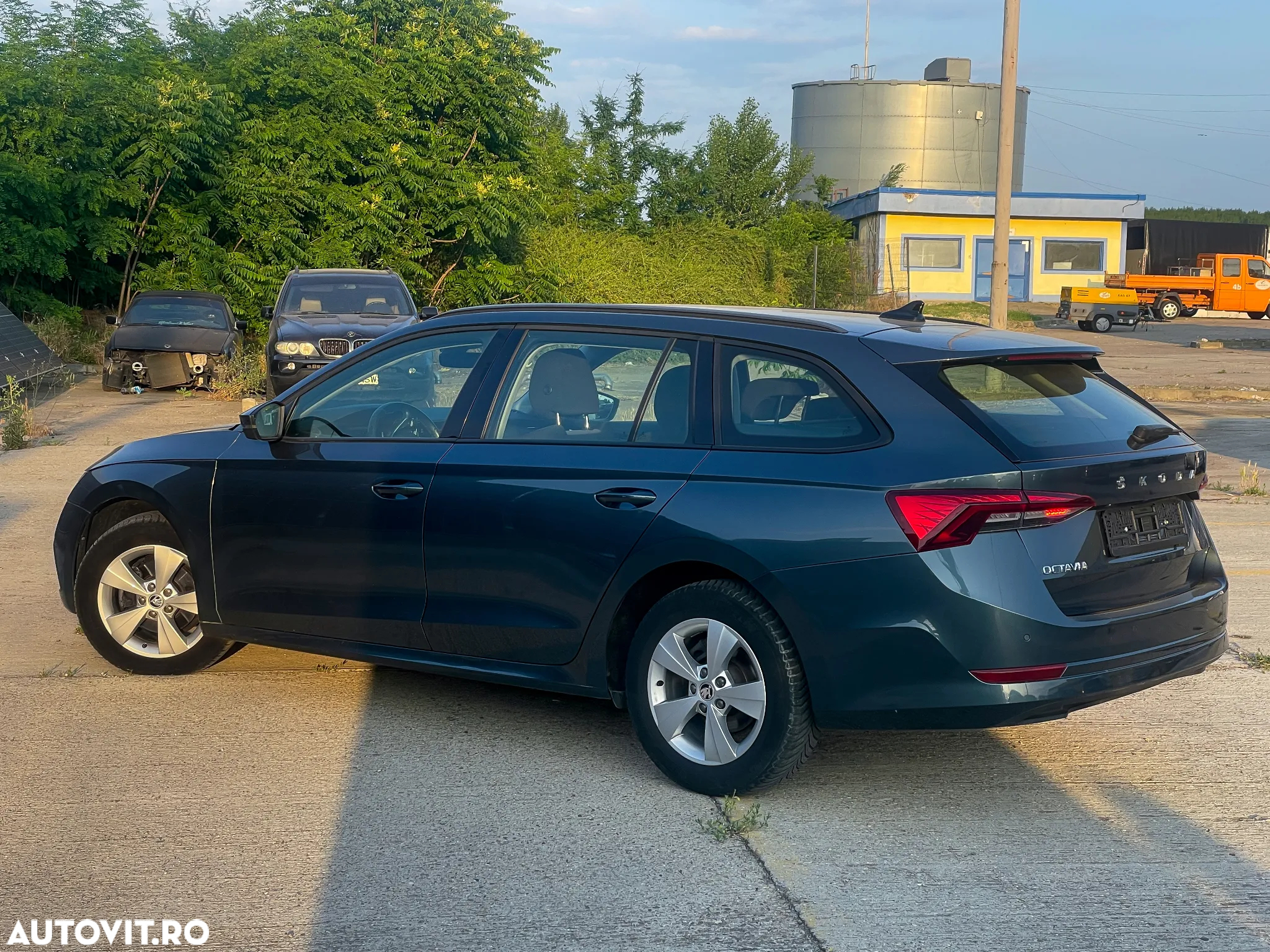 Skoda Octavia Combi 2.0 TDI DSG Clever - 5