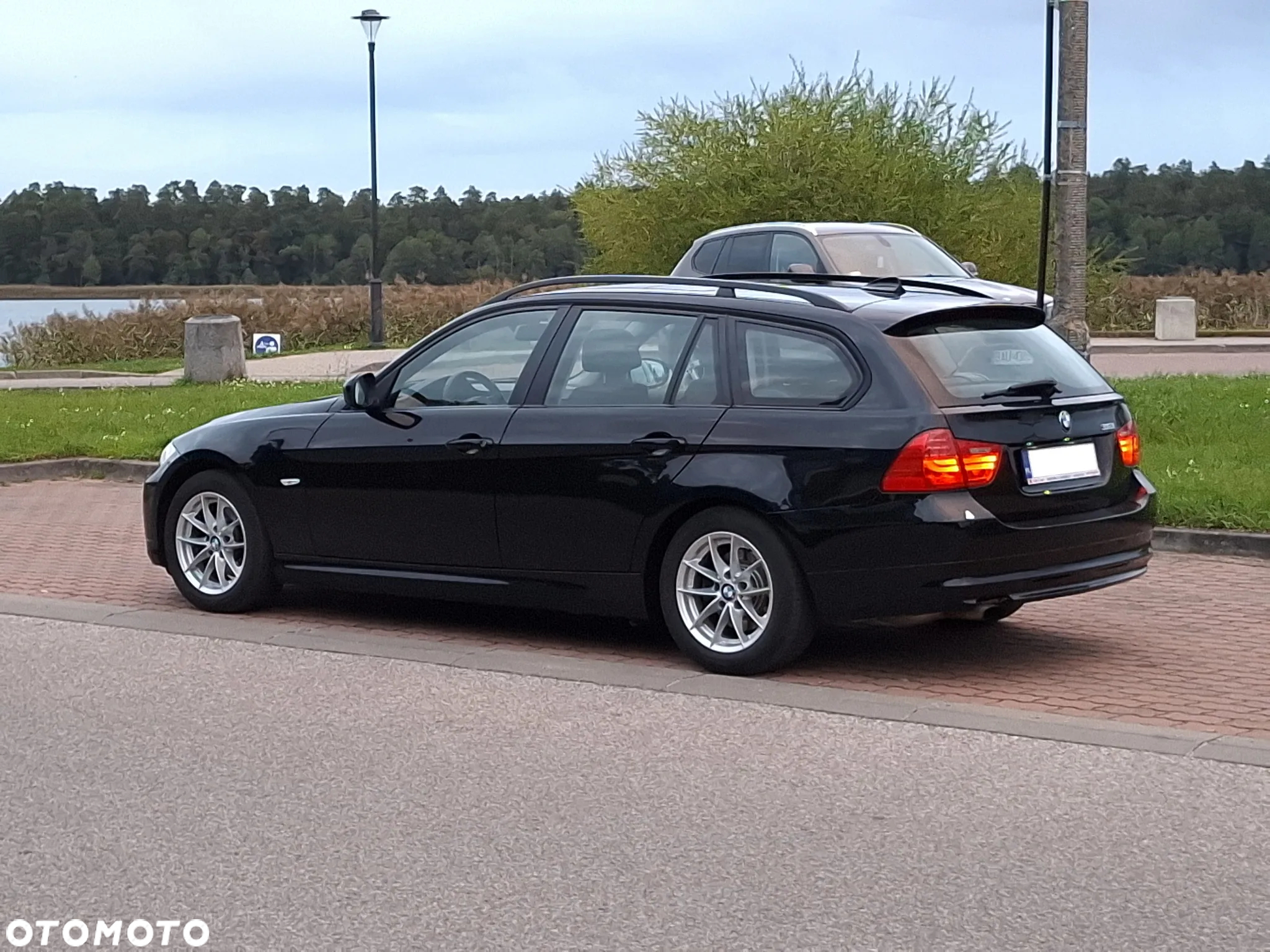 BMW Seria 3 318i Touring Edition Exclusive - 2