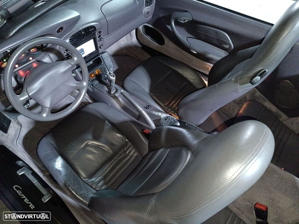 Porsche 911 Série F - 20