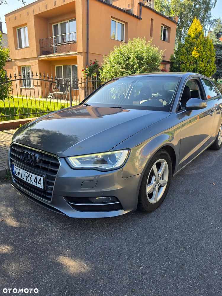 Audi A3 3-drzwiowe 2.0 TDI Ambition S tronic - 1