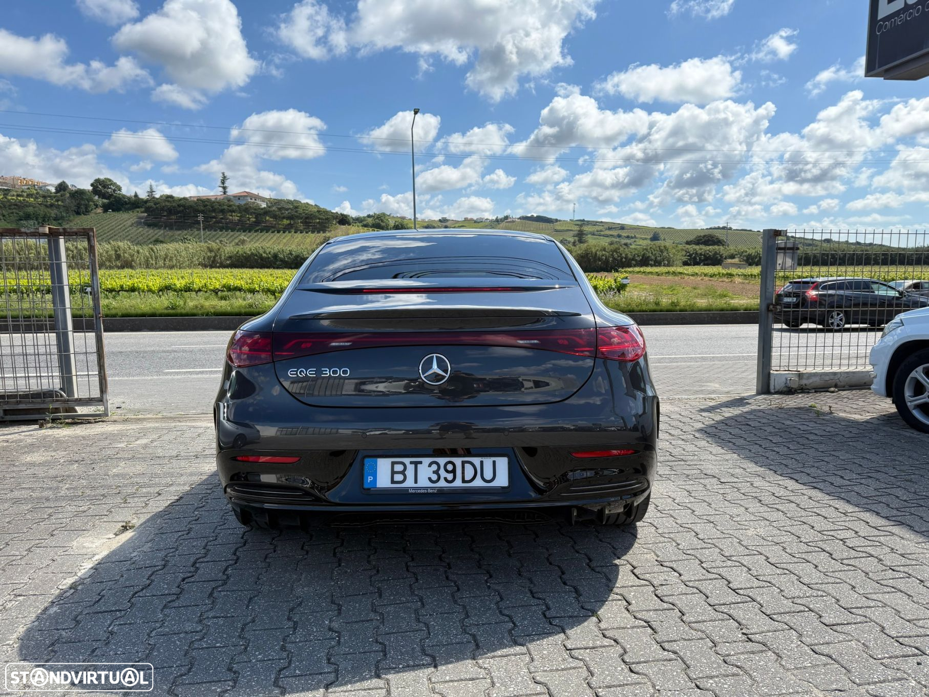 Mercedes-Benz EQE 300 AMG Line - 4