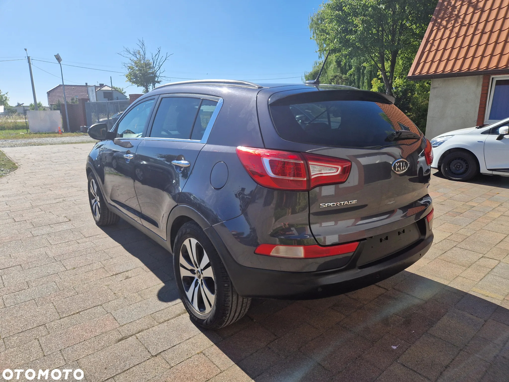Kia Sportage 2.0 CRDI AWD Dream-Team Edition - 4