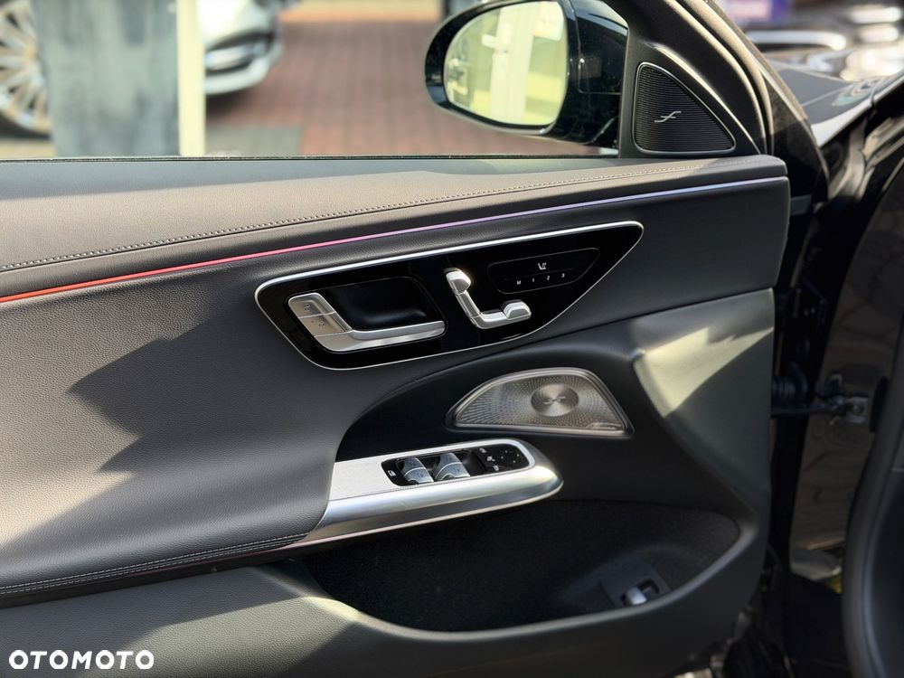 Mercedes-Benz Klasa E 220 d mHEV 4-Matic AMG 9G-Tronic - 21