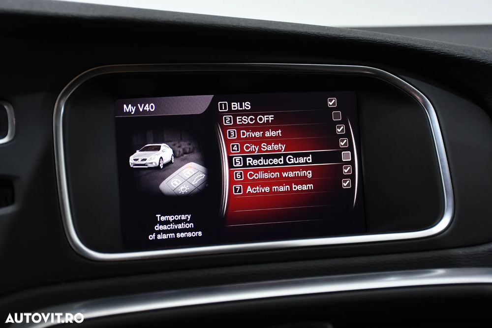 Volvo V40 - 22