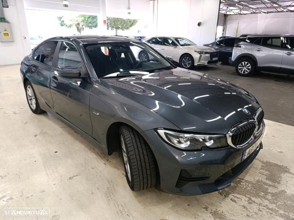 BMW 320 e Auto - 8