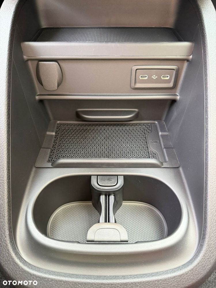 Mercedes-Benz inny Marco Polo 250 d OM654 - 19