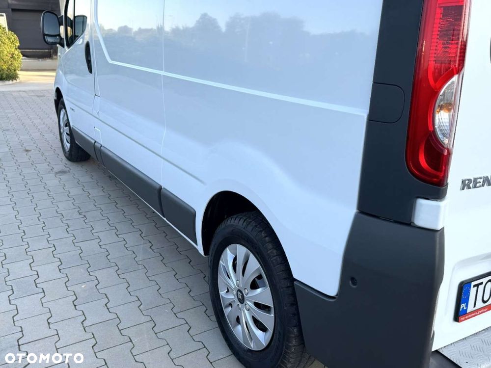 Renault Trafic - 16
