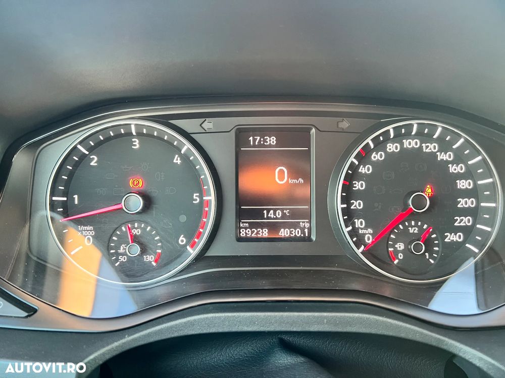 Volkswagen Amarok - 22