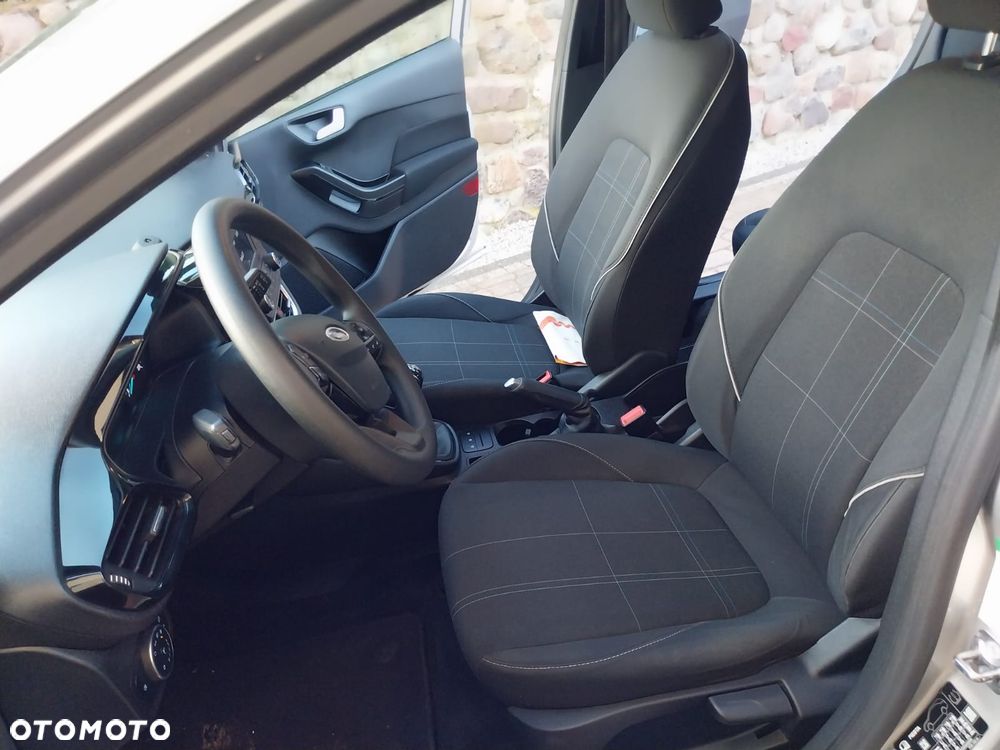 Ford Fiesta - 28