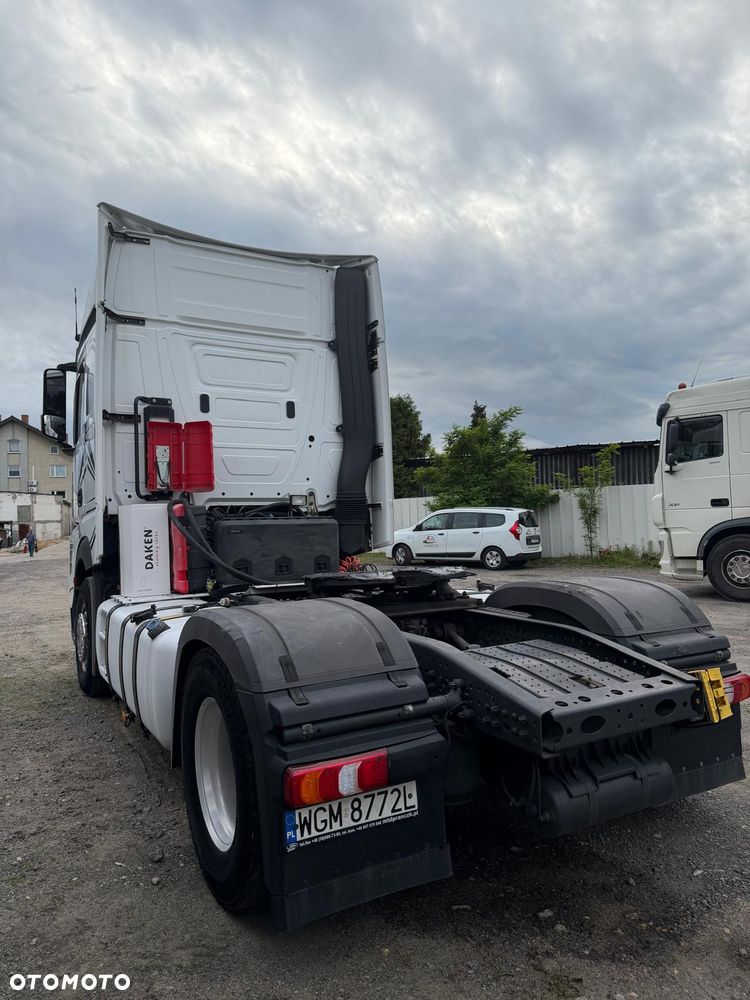 Mercedes-Benz Actros MP4 1853 - 4