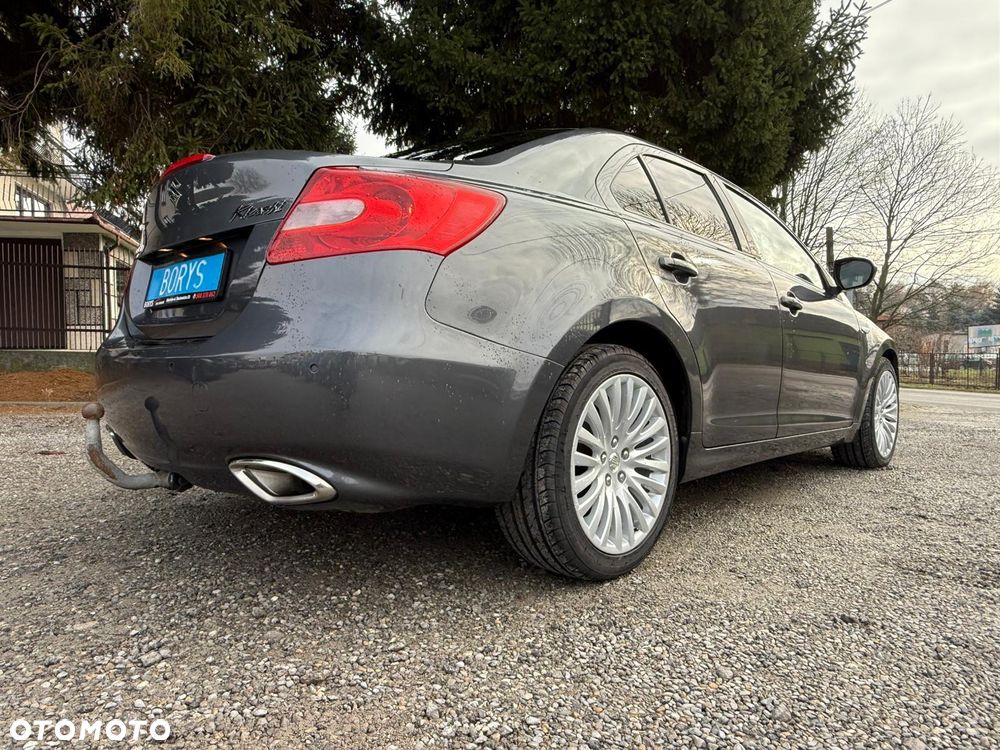 Suzuki Kizashi 2.4 Sport 4WD CVT - 37