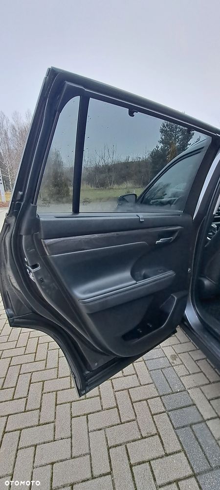 Toyota Highlander 2.5 Hybrid Prestige - 12