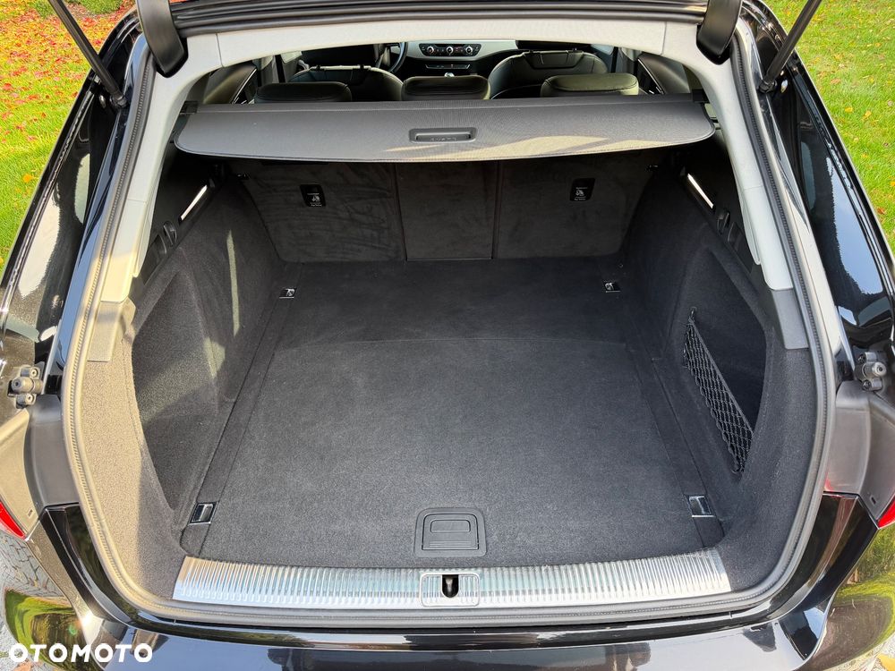Audi A4 Avant 2.0 TDI ultra design - 12
