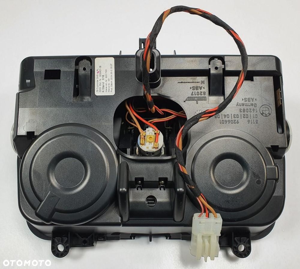 SCHOWEK NA KUBKI CUPHOLDER BMW 5 F10 F11 9206401 - 6