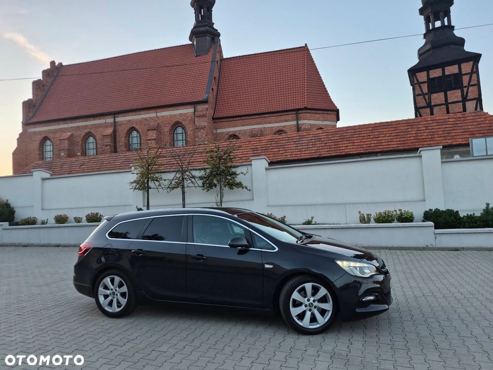Opel Astra 2.0 BiTurbo CDTI DPF ecoFLEX SportsTourer St - 36