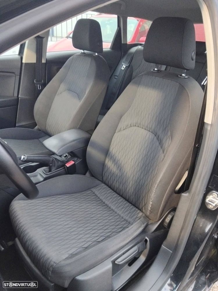 SEAT Leon ST 1.6 TDI S&S Reference - 13