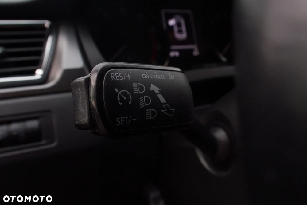 Skoda RAPID 1.2 TSI Style - 15