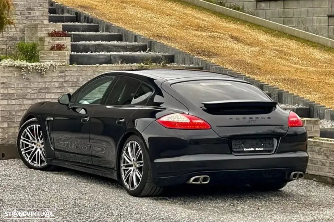 Porsche Panamera Platinum Edition - 4